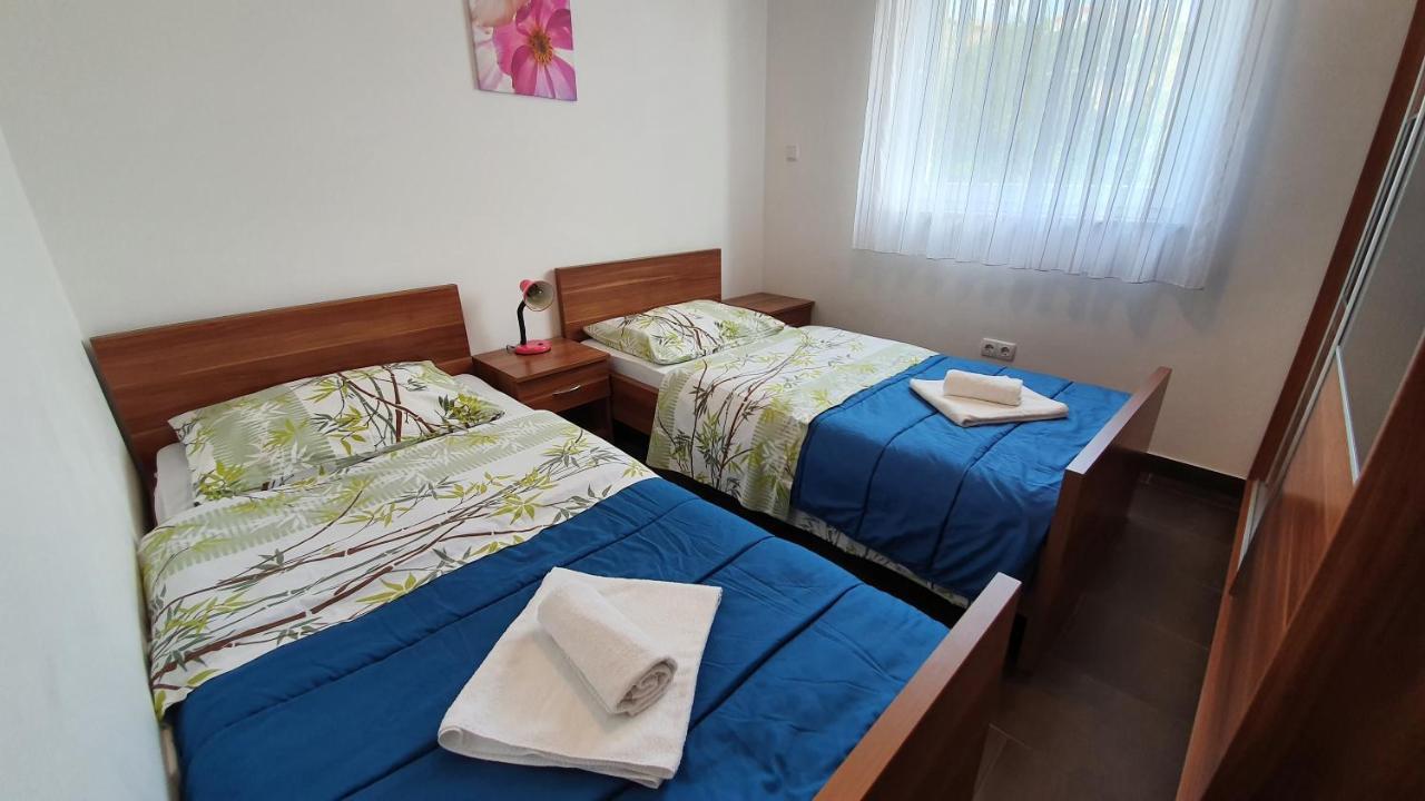 Apartments Augustin Паг Экстерьер фото